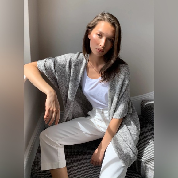 Aritzia Community Ionic Cape Size XS/S - Picture 3 of 4